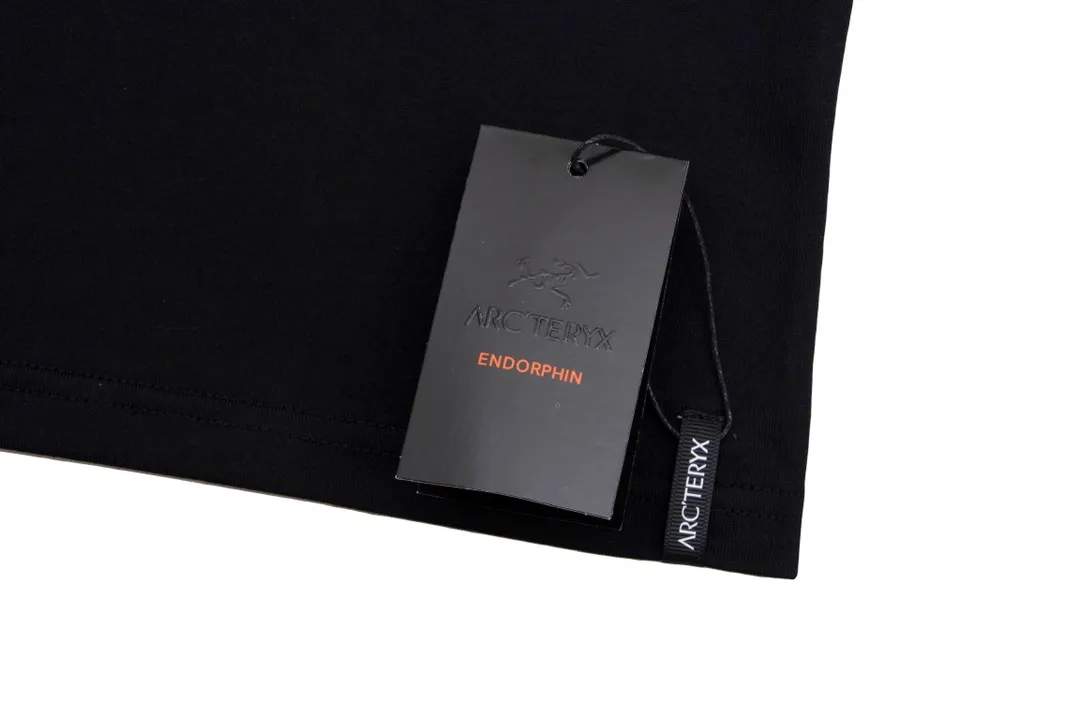 Arc’teryx ARC 23SS T 60 ， g 。 Breathable， ， ， 。 logo ， 。 ， 。 ， ， ， ， 。 Size:XS-L
